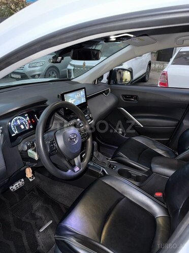 Toyota Corolla Cross 2024, 37,500 km - 2.0 л - Bakı