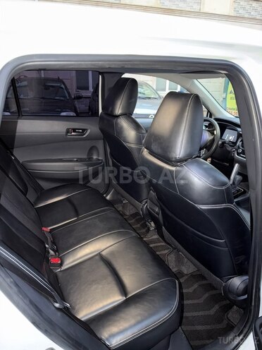 Toyota Corolla Cross 2024, 37,500 km - 2.0 л - Bakı