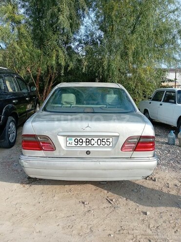 Mercedes E 230 1996, 376,000 km - 2.3 l - Bakı