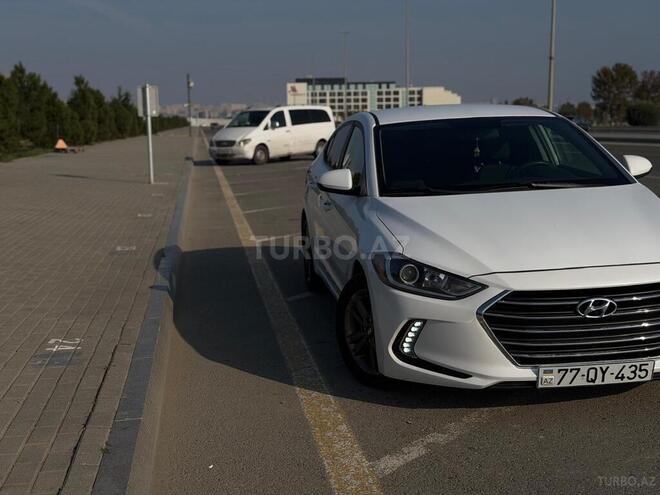 Hyundai Elantra 2017, 273,588 km - 2.0 л - Bakı