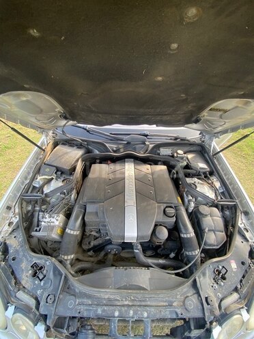 Mercedes E 320 2004, 291,000 km - 3.2 l - Masallı