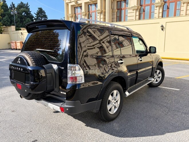 Mitsubishi Pajero 2007, 75,000 km - 3.0 l - Bakı