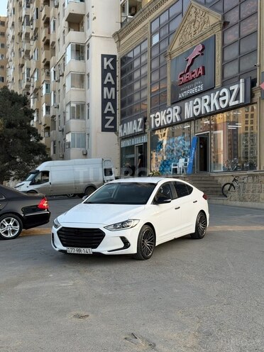 Hyundai Avante 2016, 253,000 km - 1.6 l - Bakı