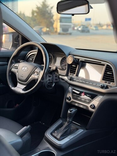 Hyundai Avante 2016, 253,000 km - 1.6 l - Bakı