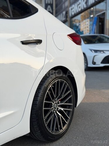Hyundai Avante 2016, 253,000 km - 1.6 l - Bakı