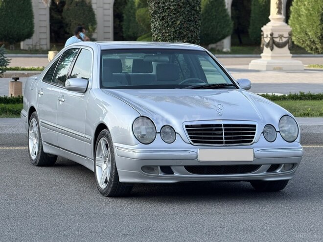 Mercedes E 240 2000, 289,547 km - 2.4 l - Gəncə