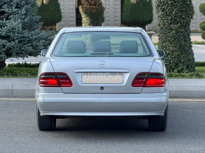 Mercedes E 240 2000, 289,547 km - 2.4 l - Gəncə
