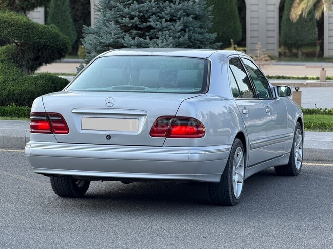 Mercedes E 240 2000, 289,547 km - 2.4 l - Gəncə