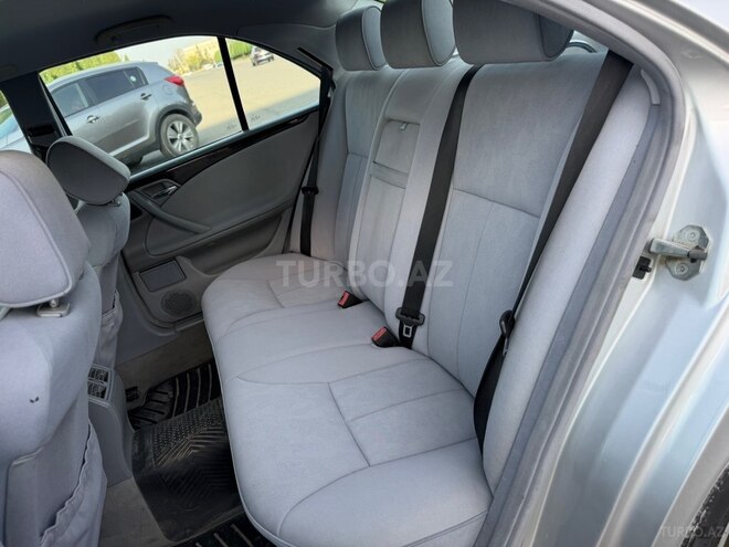 Mercedes E 240 2000, 289,547 km - 2.4 l - Gəncə