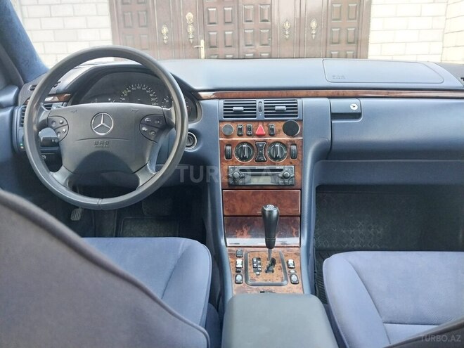 Mercedes E 240 2000, 369,100 km - 2.4 l - Şirvan