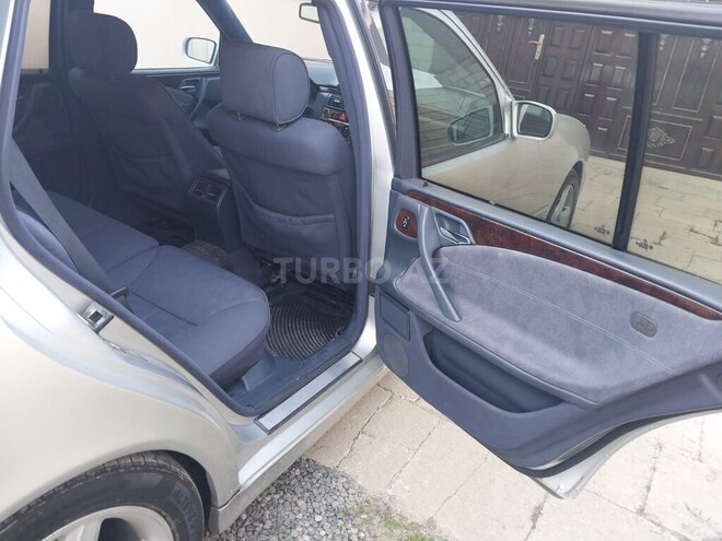 Mercedes E 240 2000, 369,100 km - 2.4 l - Şirvan
