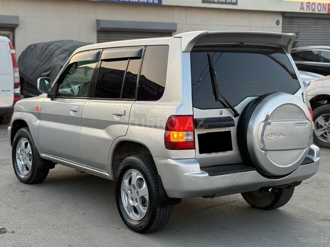 Mitsubishi Pajero io 2001, 214,585 km - 2.0 l - Sumqayıt