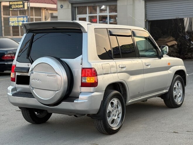 Mitsubishi Pajero io 2001, 214,585 km - 2.0 l - Sumqayıt