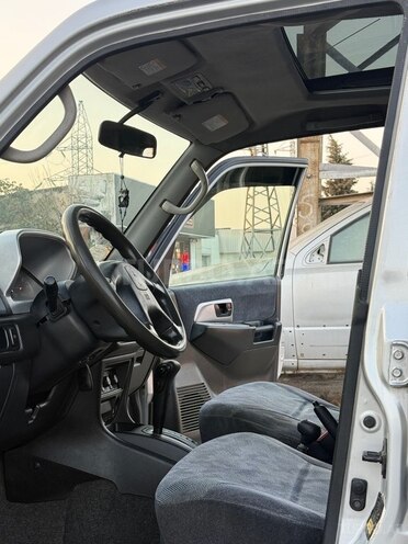 Mitsubishi Pajero io 2001, 214,585 km - 2.0 l - Sumqayıt