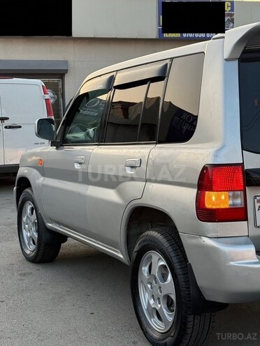 Mitsubishi Pajero io 2001, 214,585 km - 2.0 l - Sumqayıt