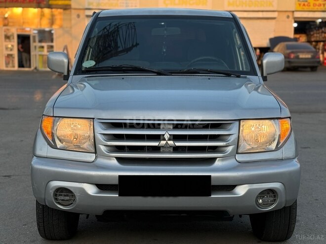 Mitsubishi Pajero io 2001, 214,585 km - 2.0 l - Sumqayıt