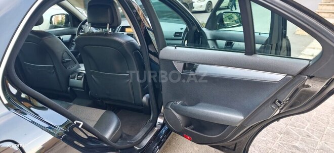 Mercedes C 230 2008, 261,000 km - 1.8 l - Bakı