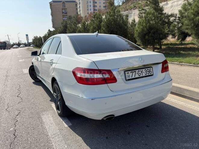 Mercedes E 250 2010, 295,835 km - 1.8 л - Bakı