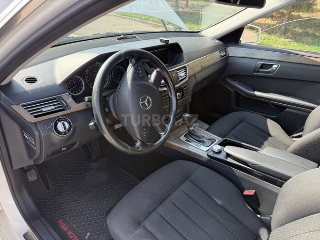 Mercedes E 250 2010, 295,835 km - 1.8 л - Bakı