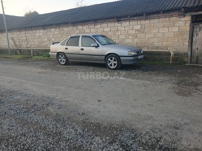Opel Vectra 1994, 350,000 km - 1.6 l - Zaqatala