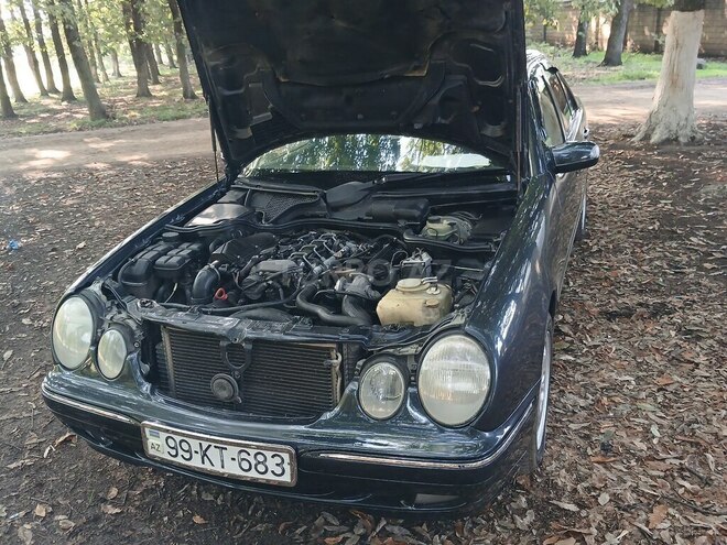 Mercedes E 200 2000, 200,000 km - 2.2 l - Masallı