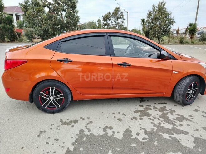 Hyundai Solaris 2015, 226,033 km - 1.6 l - Bakı