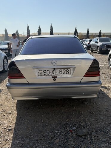 Mercedes C 220 1999, 627,000 km - 2.2 l - Samux