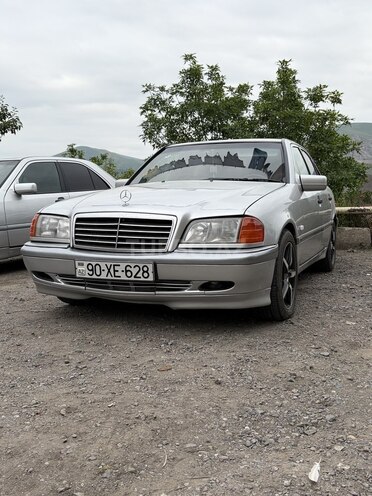 Mercedes C 220 1999, 627,000 km - 2.2 l - Samux
