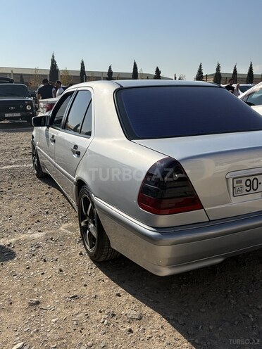 Mercedes C 220 1999, 627,000 km - 2.2 l - Samux