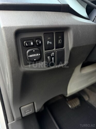 Toyota Prius 2011, 270,000 km - 1.8 l - Bakı