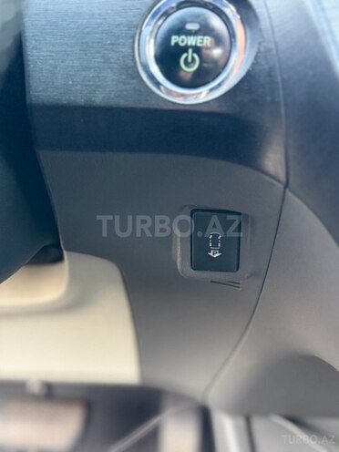 Toyota Prius 2011, 270,000 km - 1.8 l - Bakı