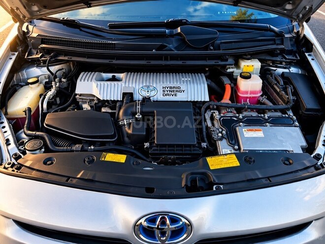 Toyota Prius 2011, 270,000 km - 1.8 l - Bakı