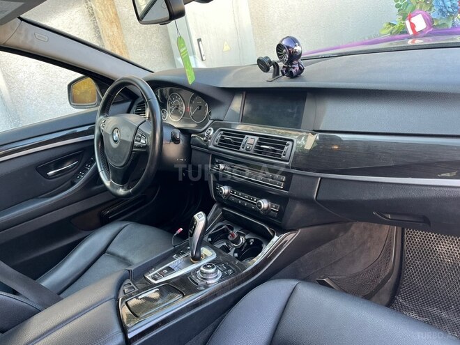 BMW 528 2012, 303,000 km - 2.0 l - Bakı