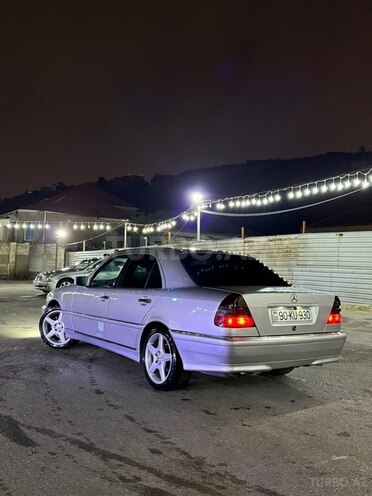 Mercedes C 200 1995, 332,000 km - 2.0 л - Bakı