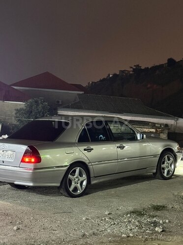 Mercedes C 200 1995, 332,000 km - 2.0 л - Bakı