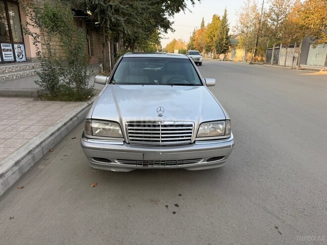 Mercedes C 230 1998, 252,800 km - 2.3 l - Yevlax