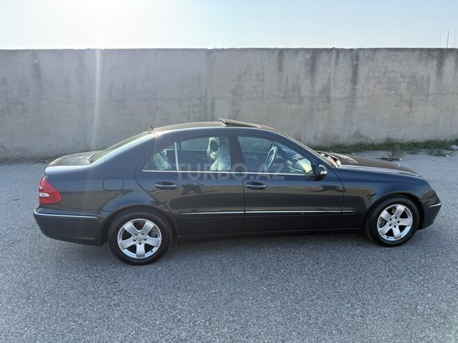 Mercedes E 240 2002, 225,500 km - 2.6 l - Bakı