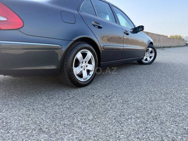 Mercedes E 240 2002, 225,500 km - 2.6 l - Bakı