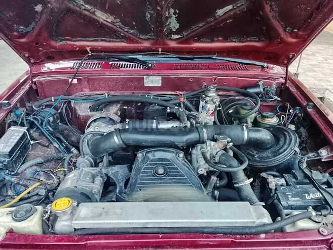 Toyota Hilux Surf 1989, 355,000 km - 2.4 l - Gəncə