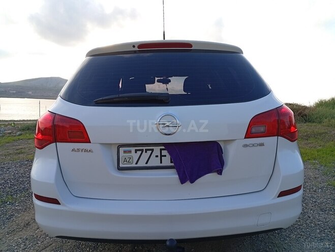 Opel Astra 2012, 257,000 km - 1.4 l - Bakı