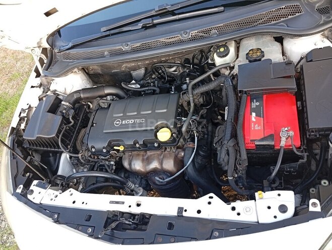 Opel Astra 2012, 257,000 km - 1.4 l - Bakı