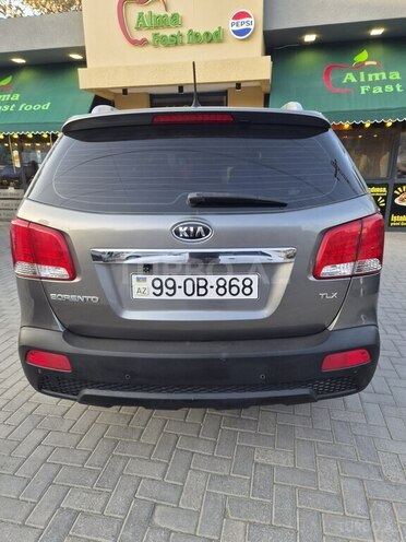 Kia Sorento 2009, 330,000 km - 2.2 л - Bakı