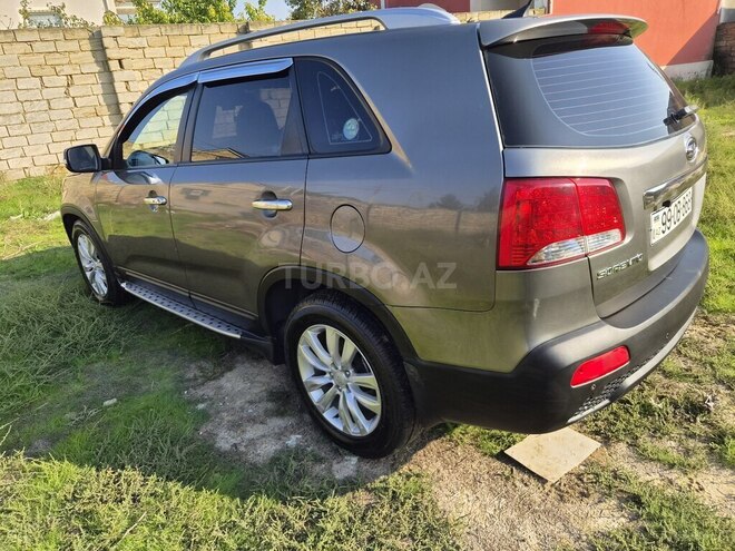 Kia Sorento 2009, 330,000 km - 2.2 л - Bakı