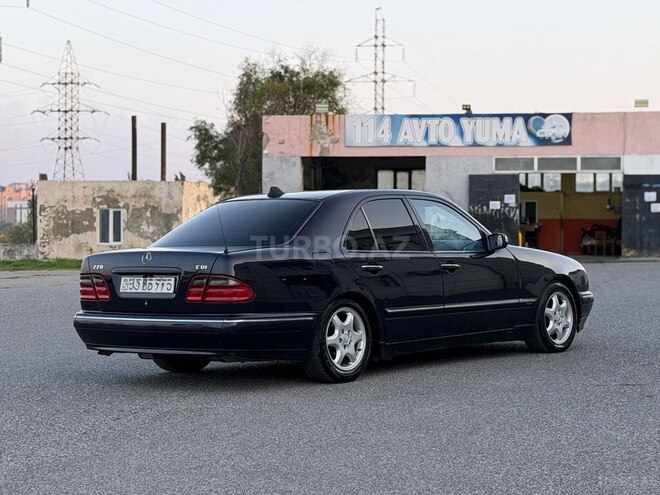 Mercedes E 220 2000, 443,000 km - 2.2 л - Bakı