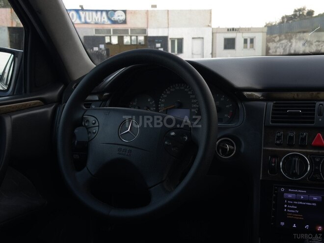 Mercedes E 220 2000, 443,000 km - 2.2 л - Bakı