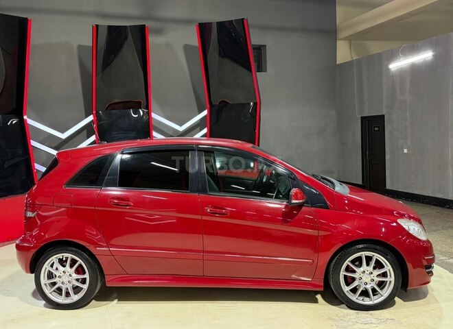 Mercedes B 170 2008, 211,000 km - 1.7 л - Sumqayıt