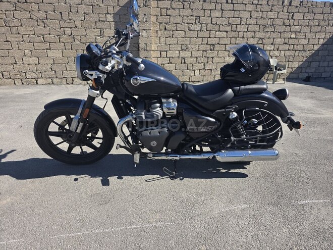 Royal Enfield Super Meteor 650 2025, 1,500 km - 0.7 l - Bakı