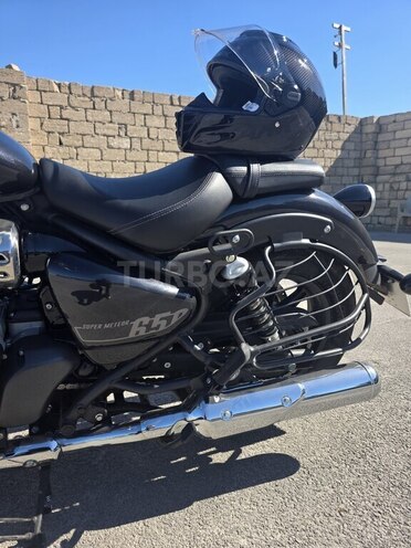 Royal Enfield Super Meteor 650 2025, 1,500 km - 0.7 l - Bakı