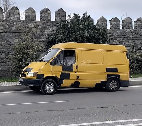Ford Transit 1999, 250,000 km - 2.5 l - İsmayıllı