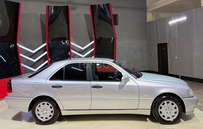 Mercedes C 200 1999, 290,000 km - 2.0 l - Sumqayıt